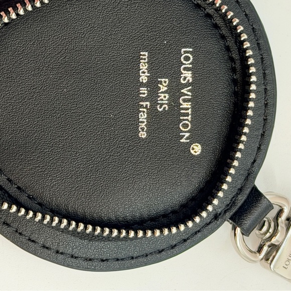 Louis Vuitton classic Monogram Alien Bag Charm / AirPod Case - Picture 5 of 5